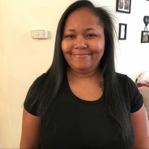 Meet your Posher, Flora